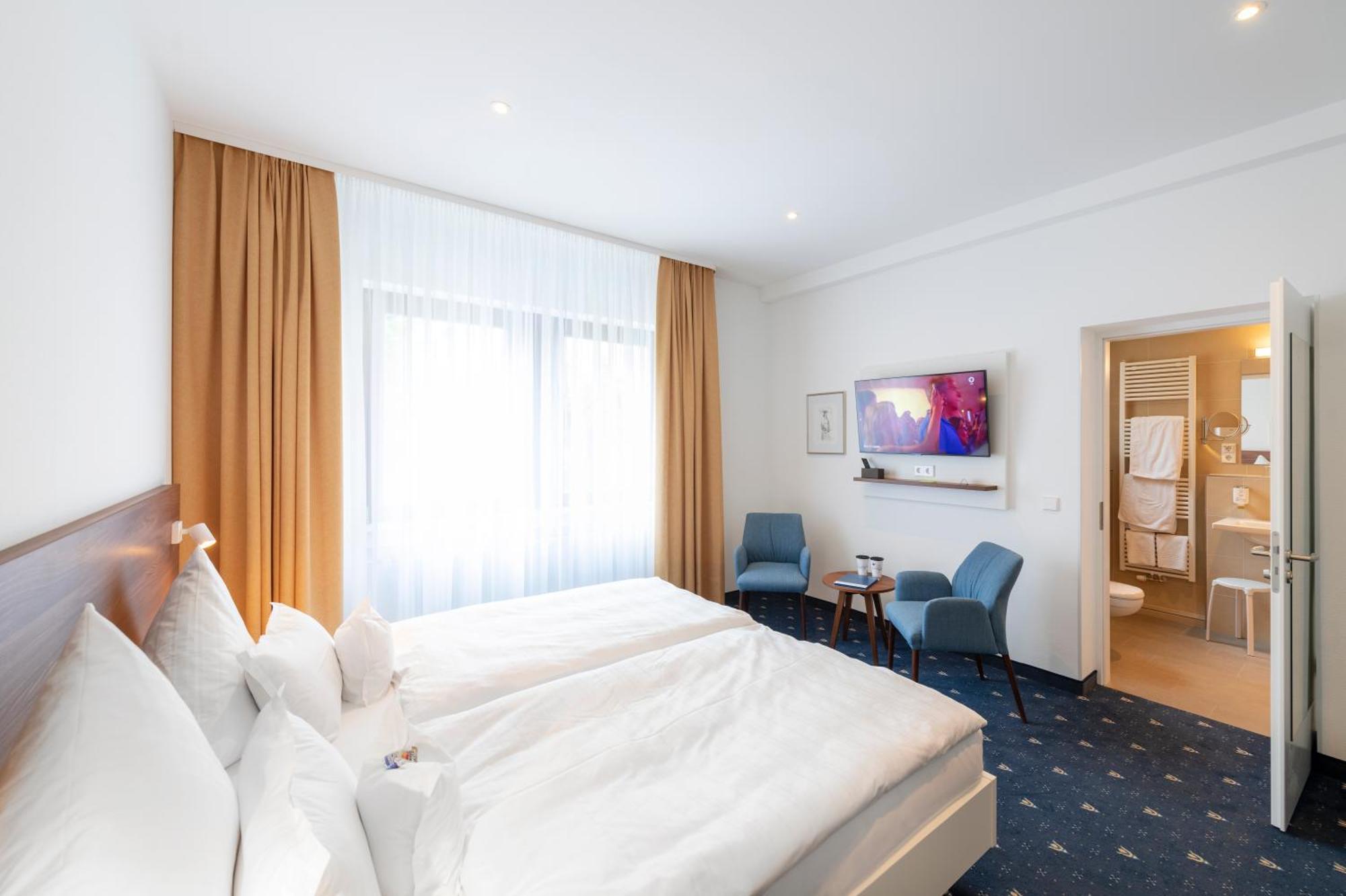 Adler Post Hotel 3*